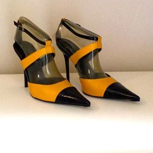 J.Renee’ Tamika Marigold/Black Patent Heels